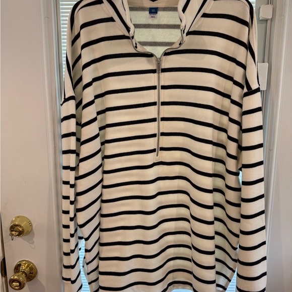 Old Navy Black and White Striped Zip-Up Sweater - Picture 1 of 3